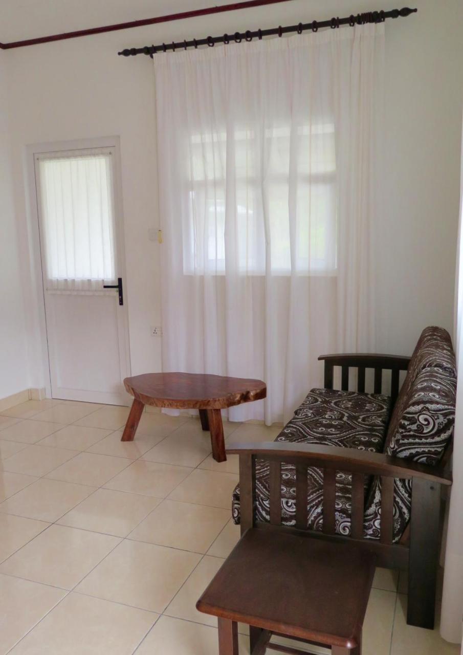 Apartamento Fadine Self Catering La Digue Exterior foto